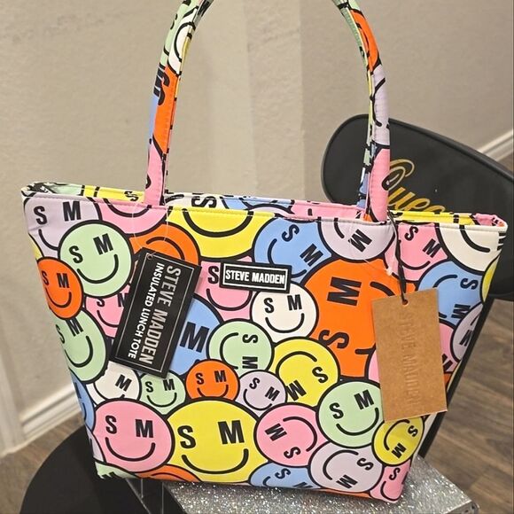 Steve Madden Logo Smiley Face Insulated Lunch Bag - Picture 7 of 8